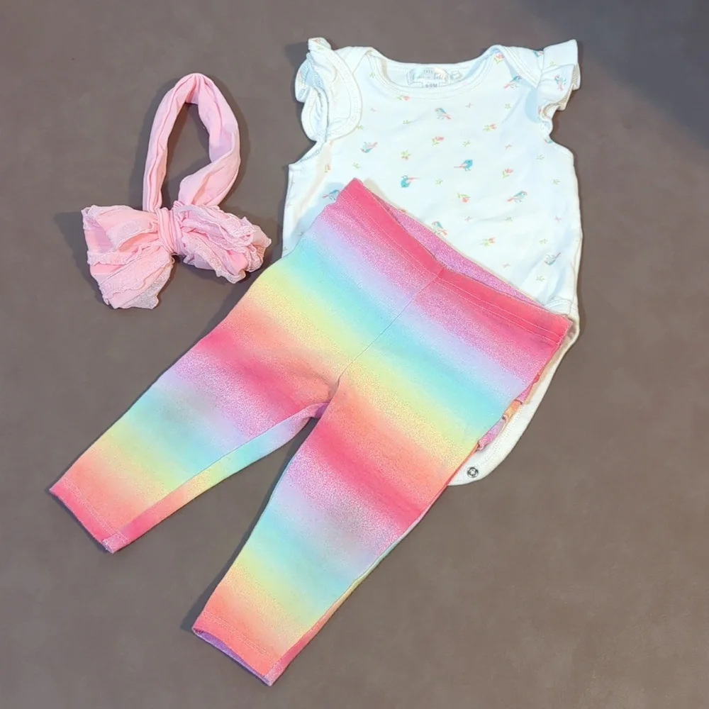 Lot of Baby Girl Outfits 9 pc 3 ea Onesie Bottoms Bows All matching sets 6-9 mo